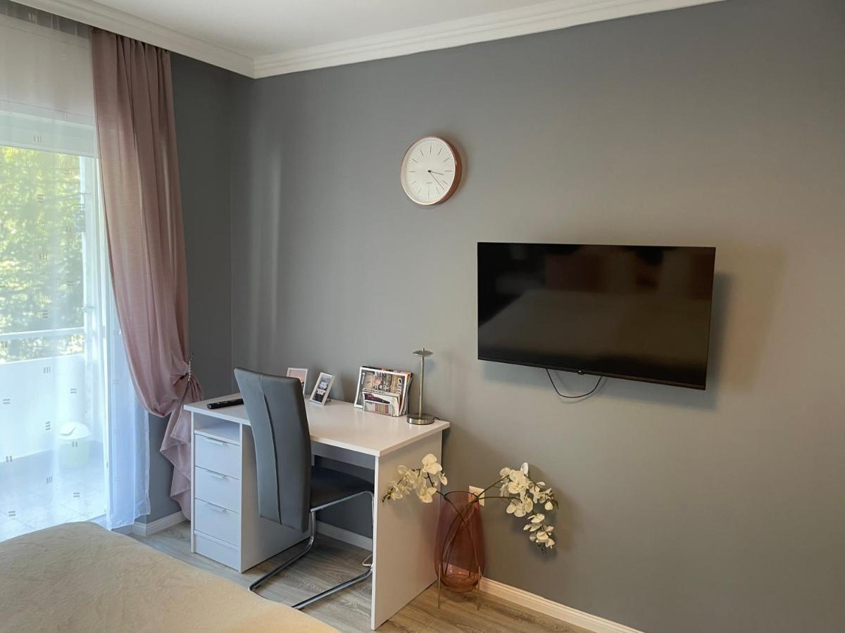 Family Apartment Karlsruhe Bagian luar foto